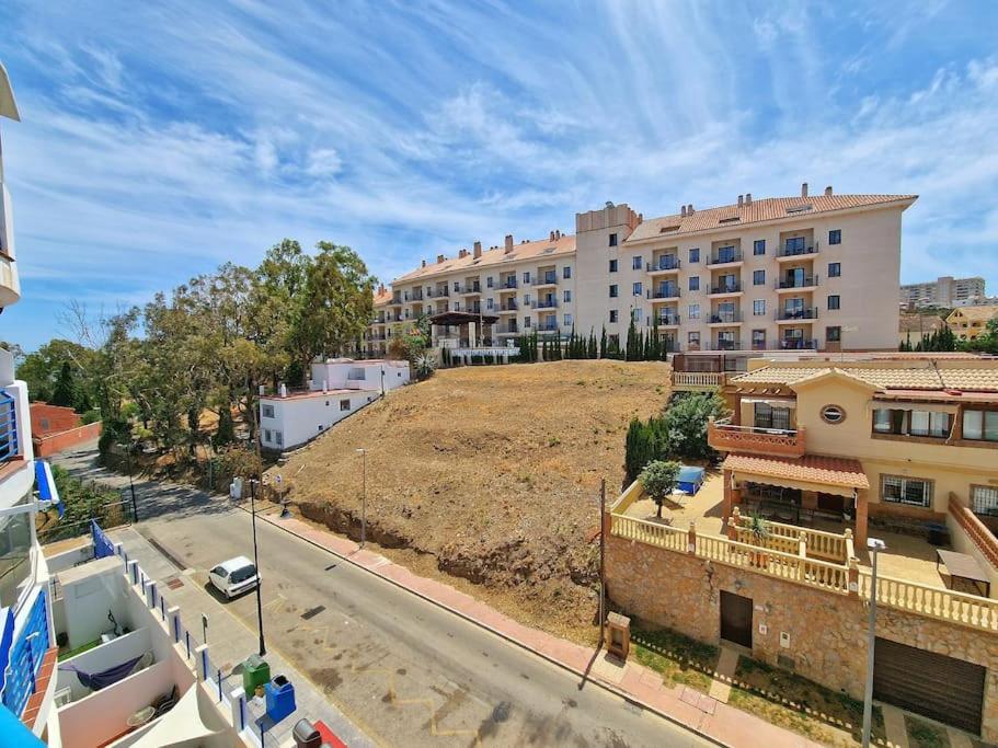 Ferienwohnung Acogedor Piso Con Terraza Y Parking! Benalmádena Exterior foto